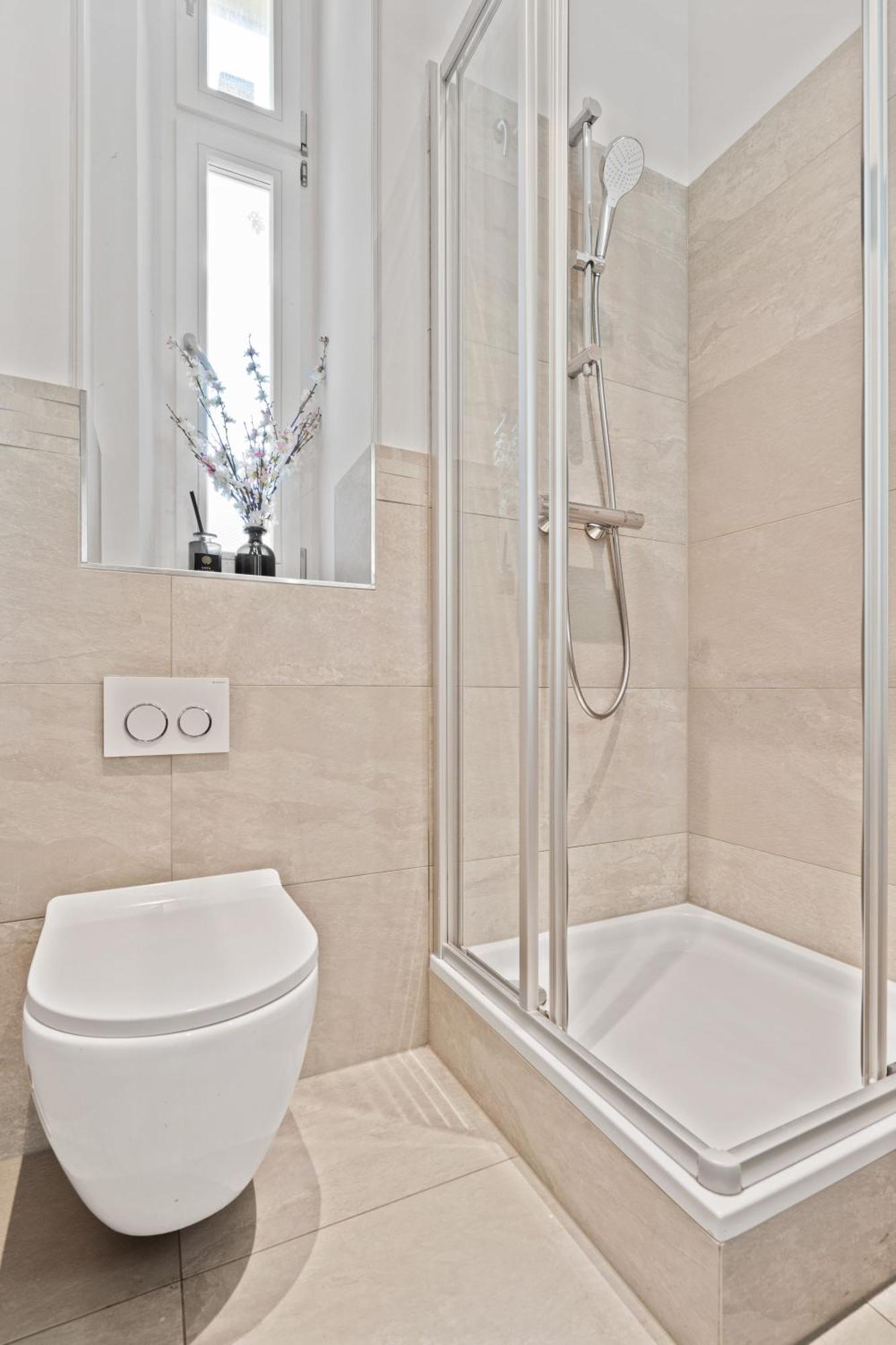 Sleek And Sophisticated In Prime Location Appartement *